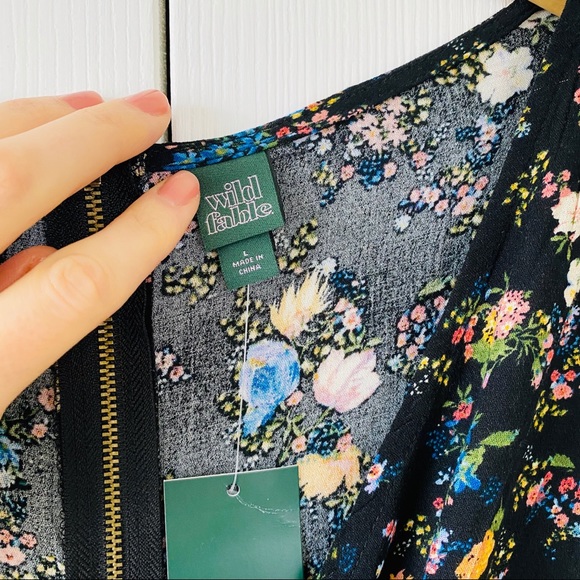 NEW Black Multicolored Floral Cropped Jumpsuit - Picture 7 of 8